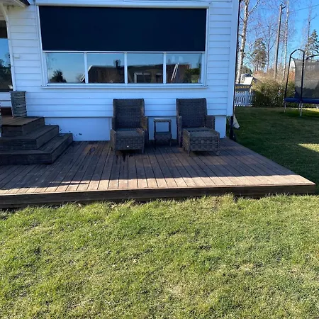 Child-friendly House With Large Garden 600 M From The Ocean *