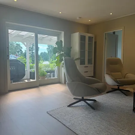 Child-friendly House With Large Garden 600 M From The Ocean *