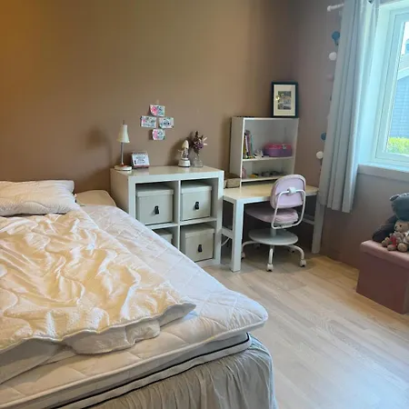 Child-friendly House With Large Garden 600 M From The Ocean Villaer Tønsberg